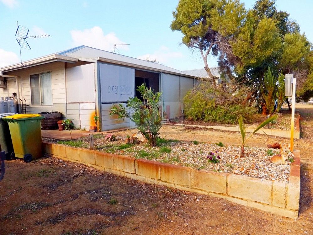 264 Cambewarra Drive Street, Jurien Bay WA 6516 House for Sale