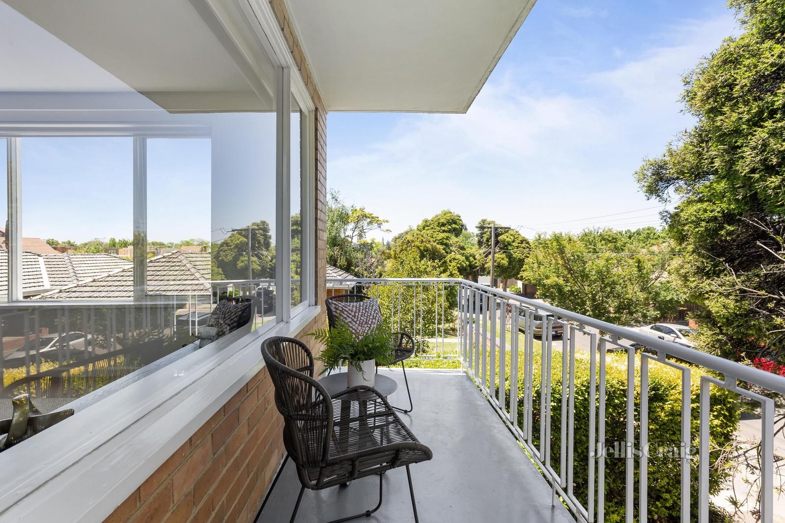 2 bedrooms Apartment / Unit / Flat in 8/98 Burke Road MALVERN EAST VIC, 3145
