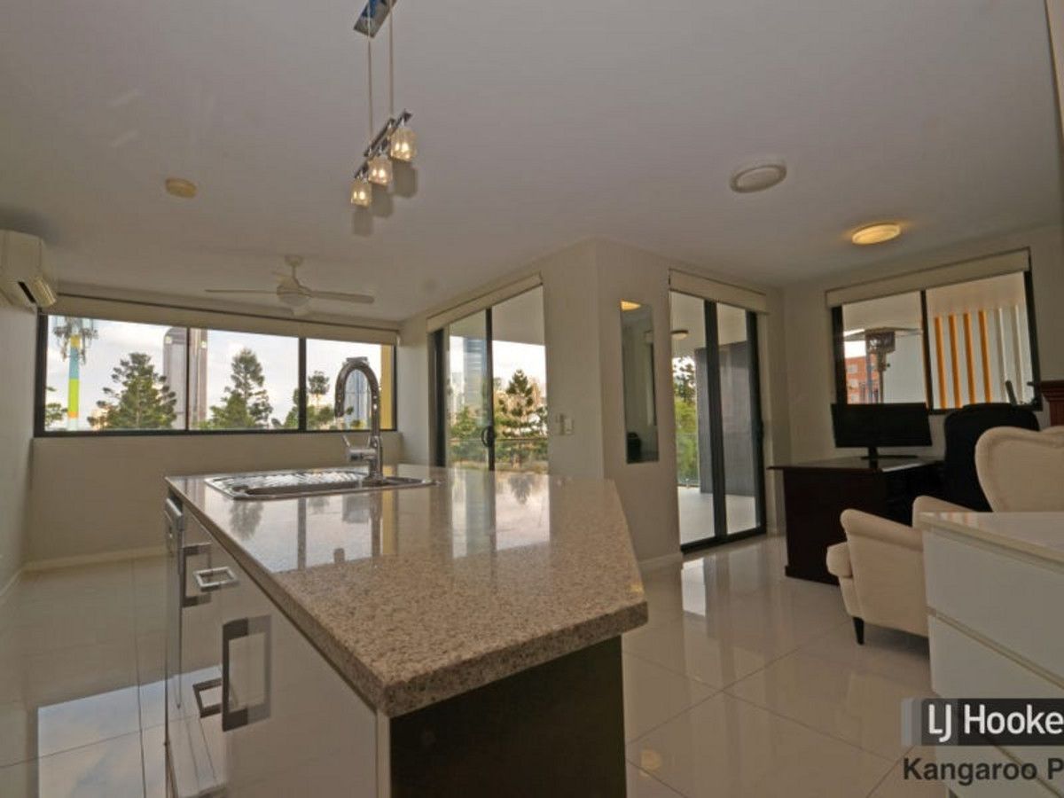 2 bedrooms Apartment / Unit / Flat in 9/450 Main Street KANGAROO POINT QLD, 4169