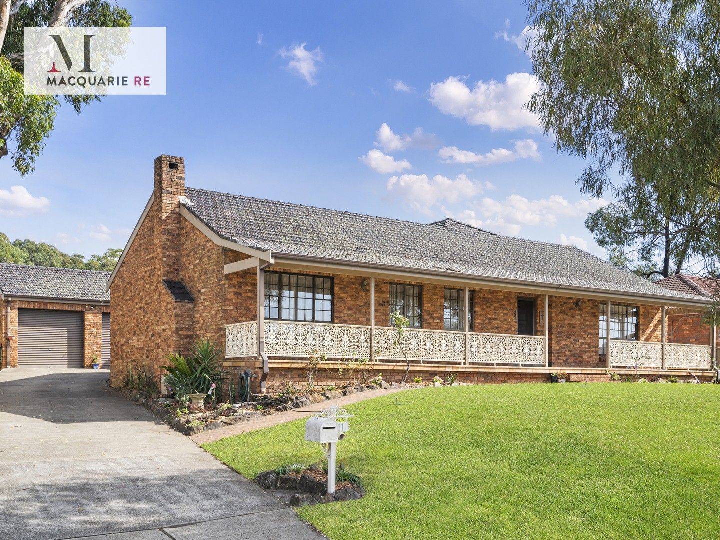 11 Gove Avenue, Green Valley NSW 2168, Image 0
