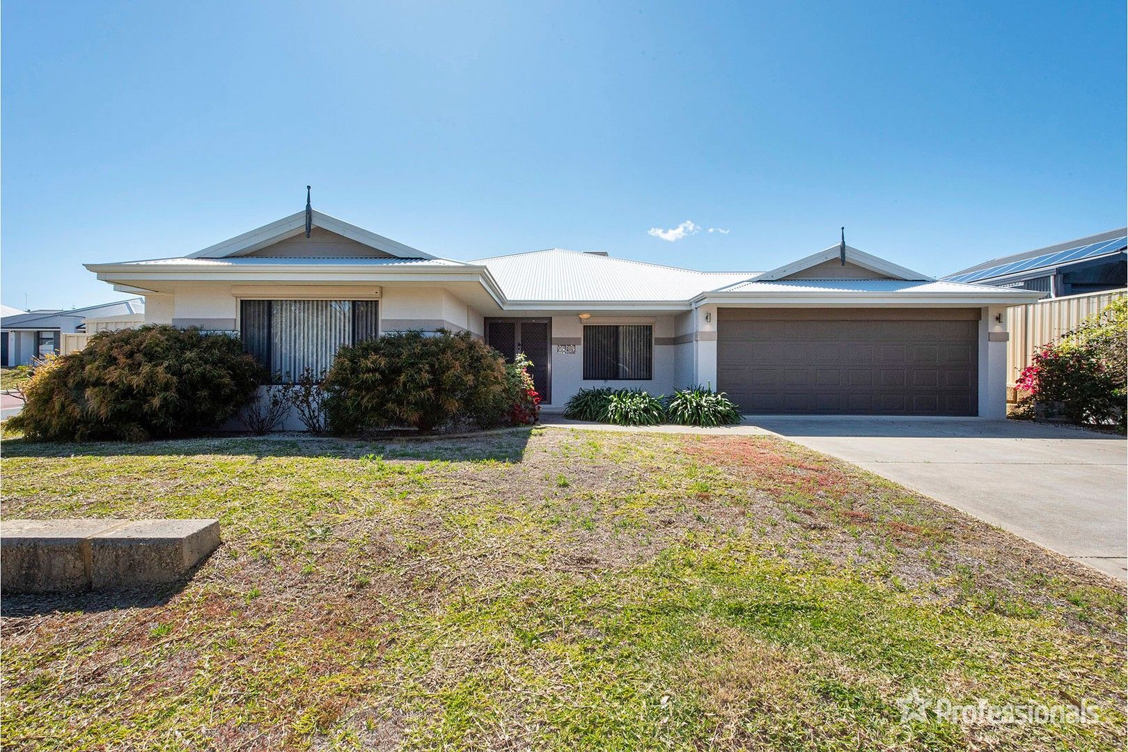 4 bedrooms House in 26 Yallingup Loop DAWESVILLE WA, 6211