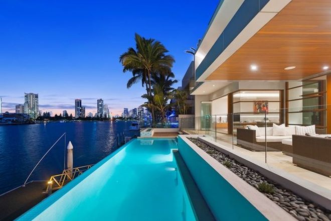 147 5 Bedroom Free Standing Houses For Sale In Surfers Paradise Qld 4217 Domain