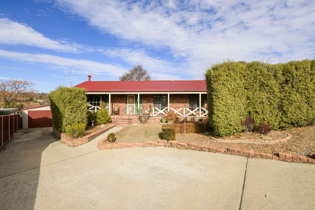 5 McInnes Place, Karabar NSW 2620, Image 0