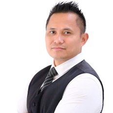 Kelvin Loquias, Sales representative