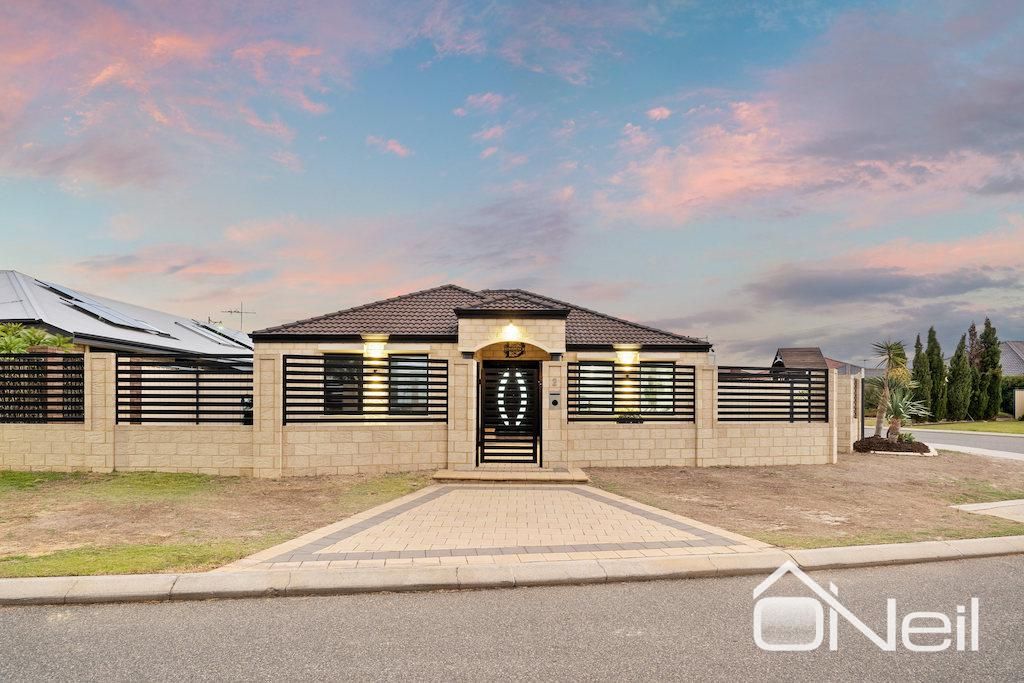 4 bedrooms House in 2 Vermillion Way SUCCESS WA, 6164