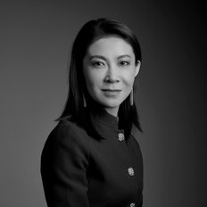 Sophie Su, Sales representative