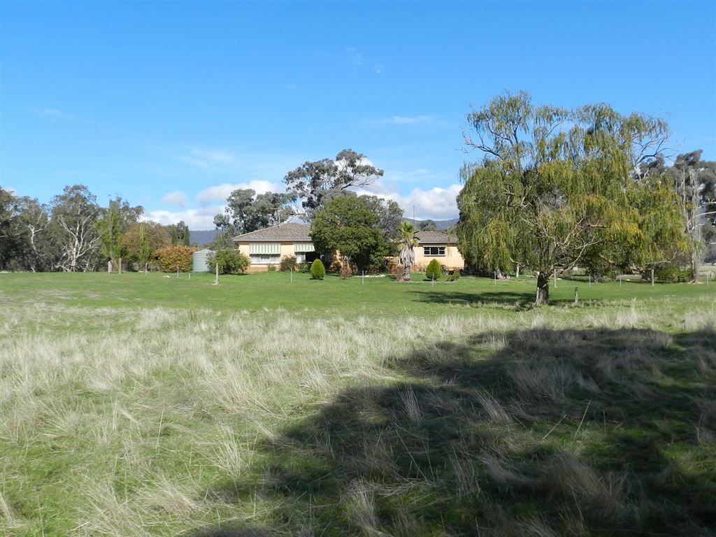 1718 Glenlofty-Warrenmang Road, Warrenmang VIC 3478, Image 1