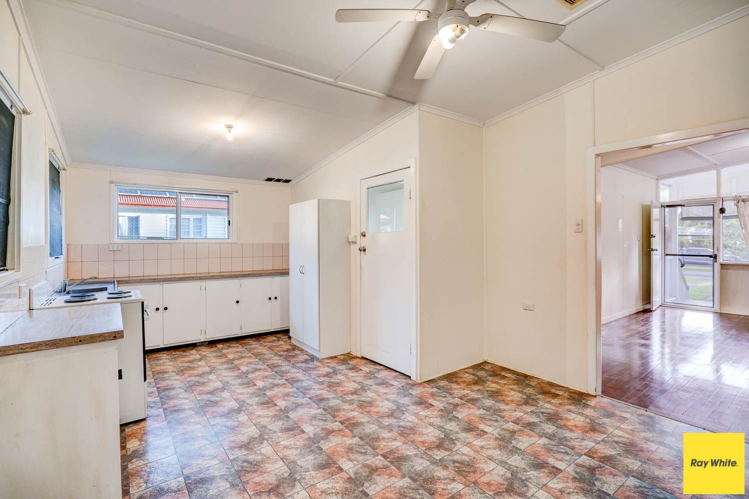 10 Short Street, Esk QLD 4312, Image 1