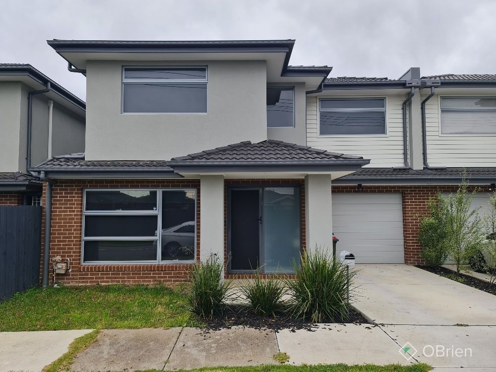 3 bedrooms House in 62 Hogan Street DEER PARK VIC, 3023