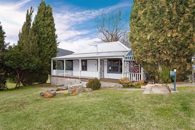 Picture of 17 Gilmore Street, ADELONG NSW 2729