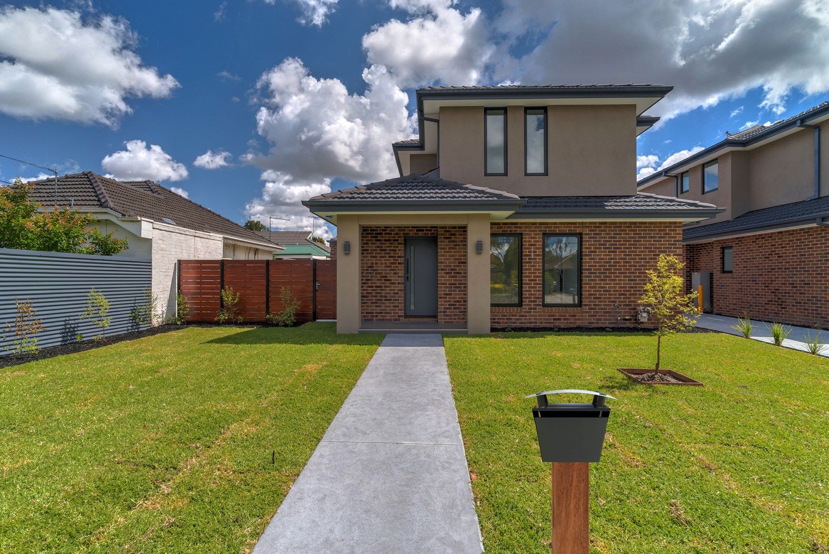 3 bedrooms Townhouse in 1/23 The Parade CLARINDA VIC, 3169