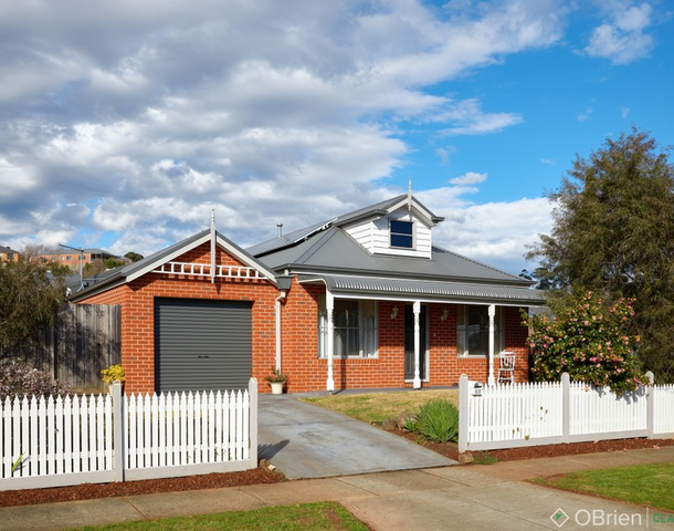 26 Clifford Drive, Drouin VIC 3818