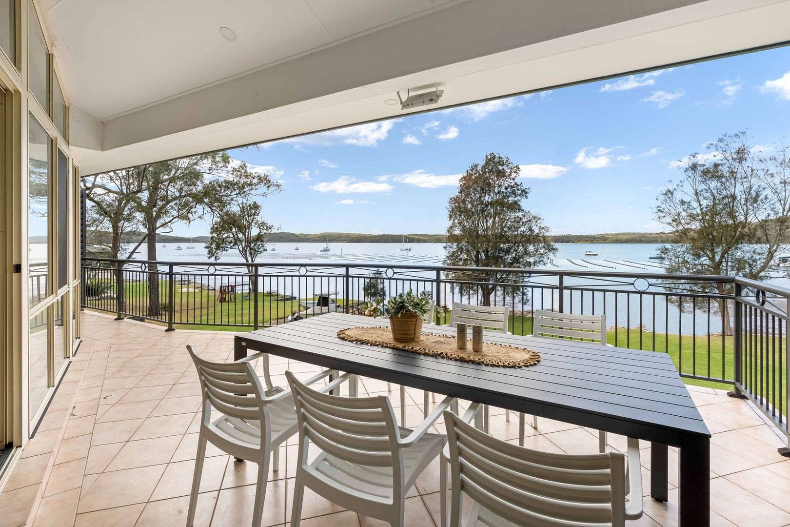 60 Cove Boulevard, North Arm Cove NSW 2324, Image 2