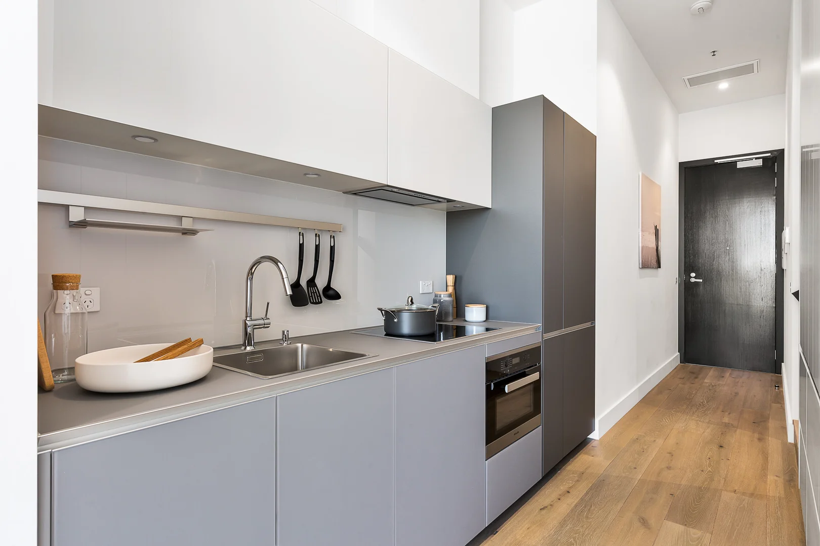 Additional image 5 of 1306/14 Queens Road, Melbourne VIC 3000