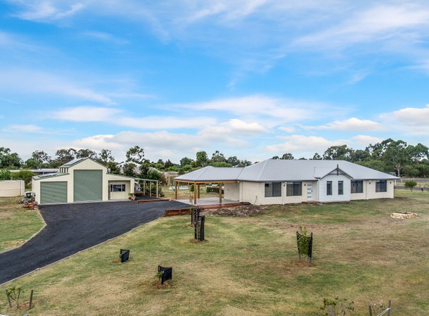 6 Serenity Grove, Ambergate WA 6280