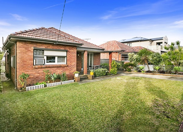 8 Fairview Avenue, Roselands NSW 2196