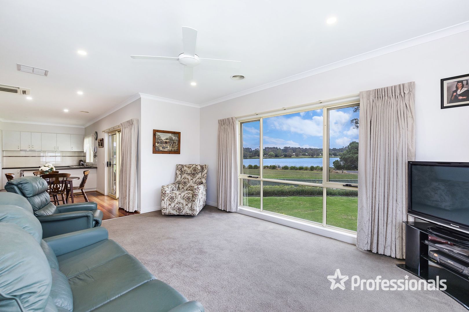 23 Lakeside Court, Hamilton VIC 3300, Image 2