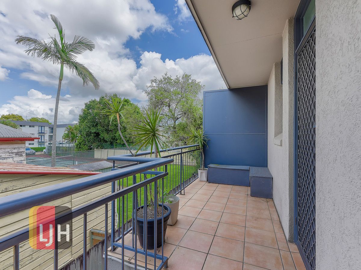 3/574 Kingsford Smith Drive, Hamilton QLD 4007 Townhouse For Rent