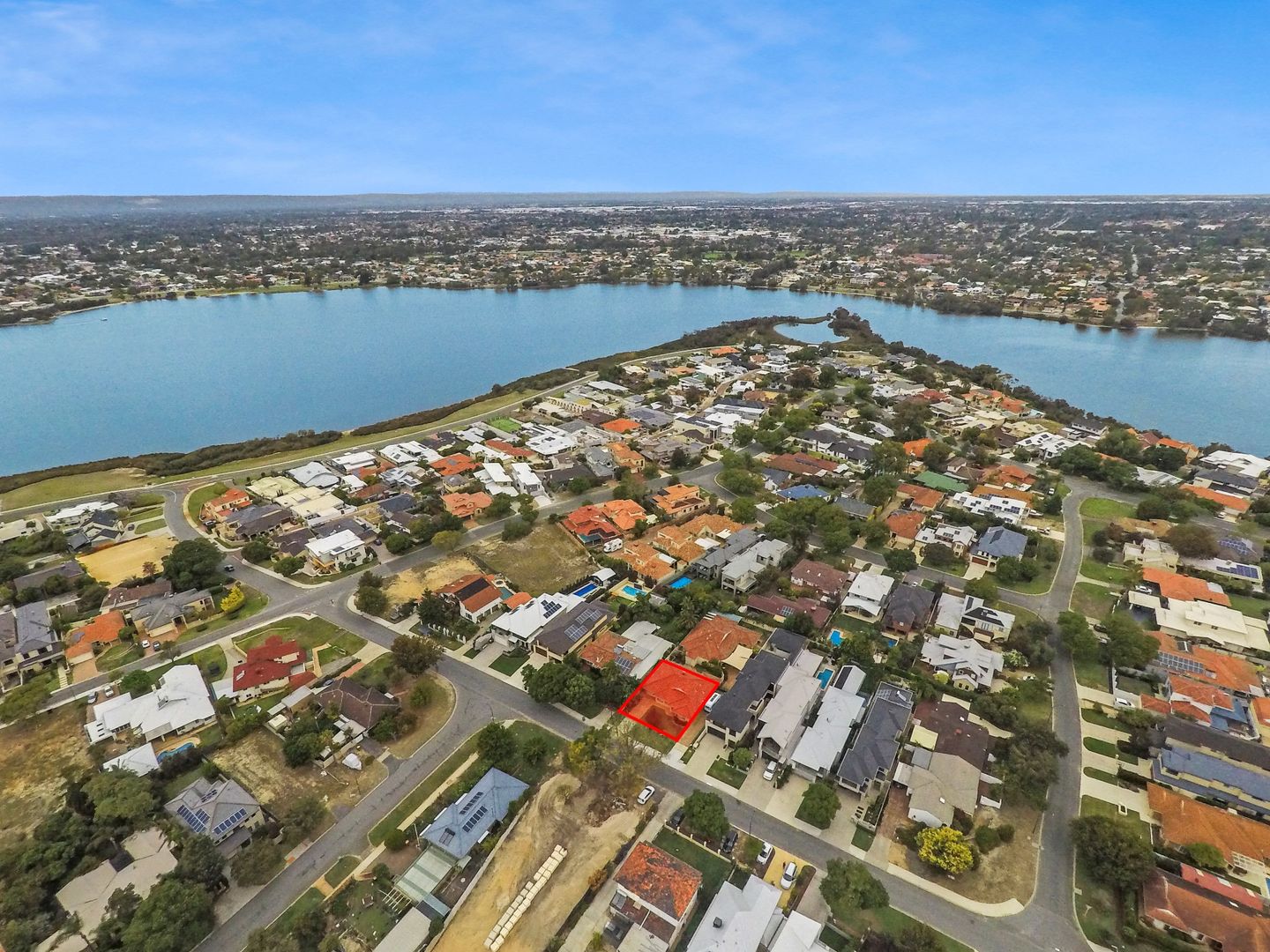 19a Howard Parade, Salter Point WA 6152, Image 2