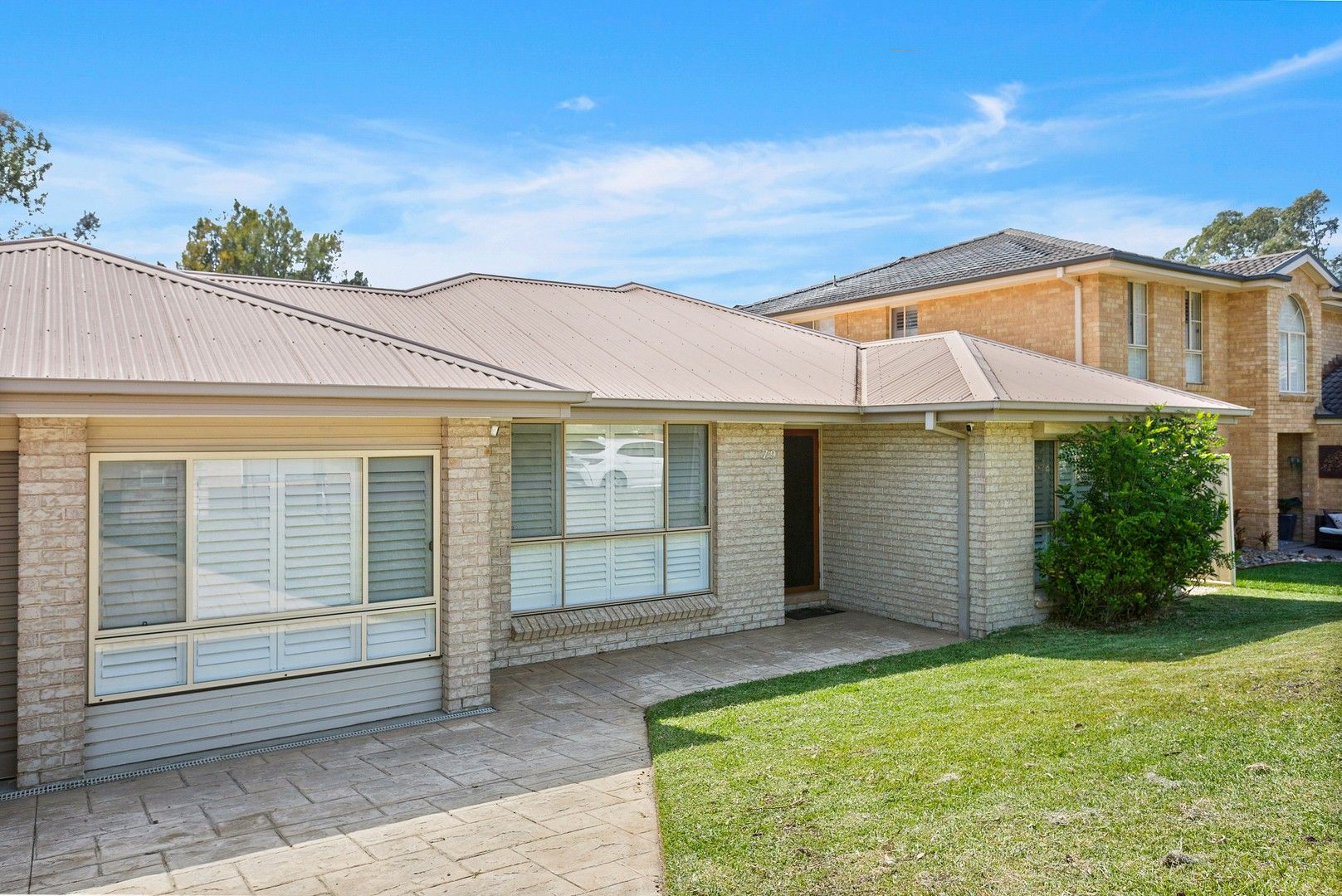 4 bedrooms House in 79 Daintree Drive ALBION PARK NSW, 2527