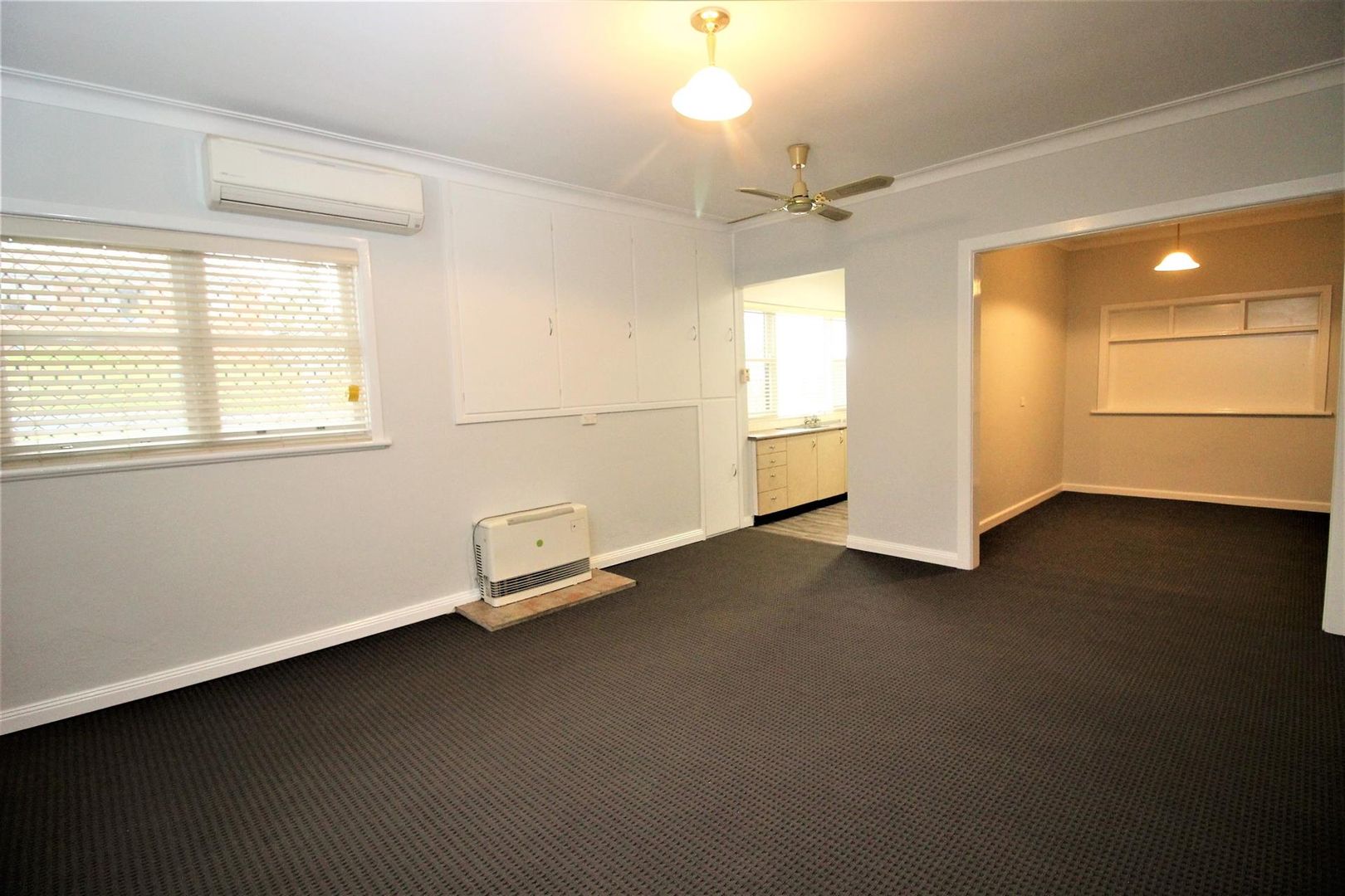 92 Esrom Street, Bathurst NSW 2795, Image 2