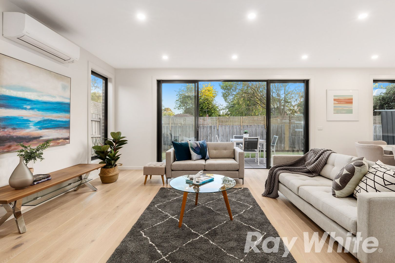 2/10 Carween Avenue, Mitcham VIC 3132, Image 2