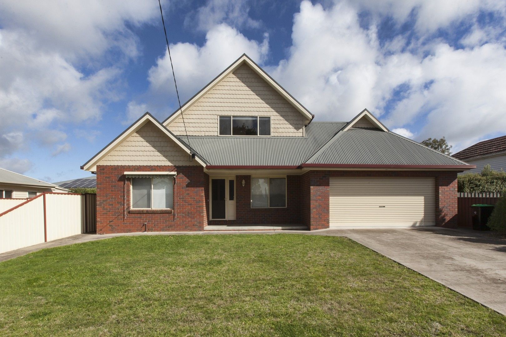13 Tuson Street, Ararat VIC 3377 House For Rent 460 Domain