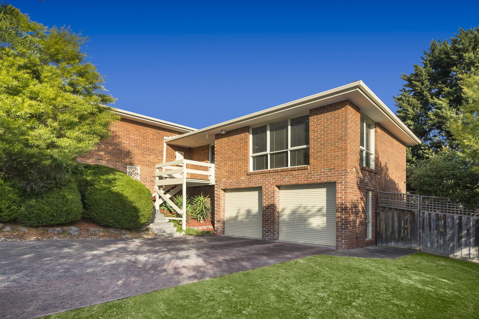 124 Plenty River Drive, Greensborough Property History & Address