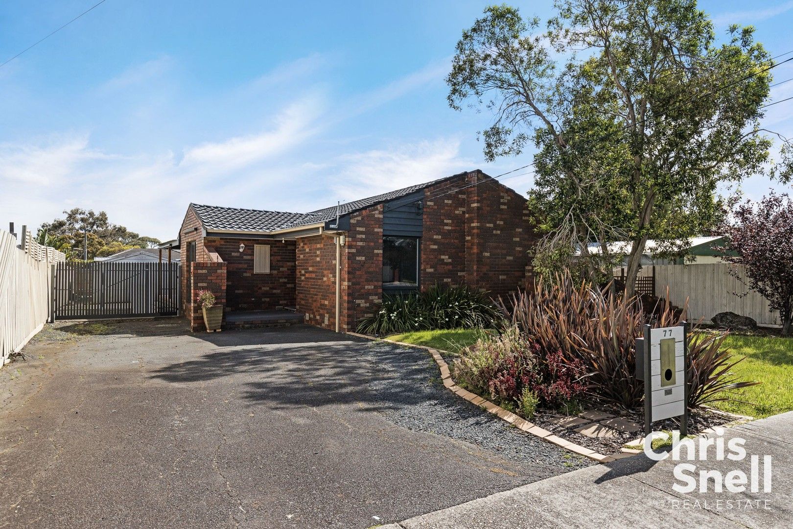 3 bedrooms House in 77 Circle Drive South CRANBOURNE VIC, 3977
