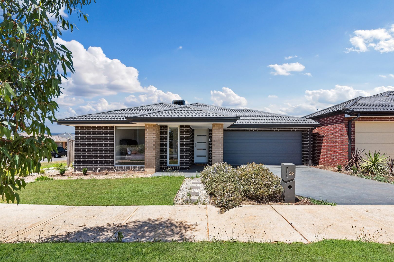 56 Bromley Circuit, Thornhill Park VIC 3335