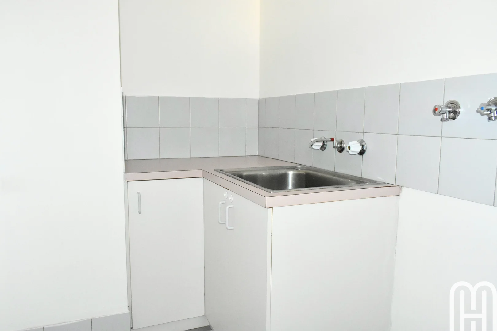 Additional image 9 of 3/26 Scarborough Beach Road, Scarborough WA 6019