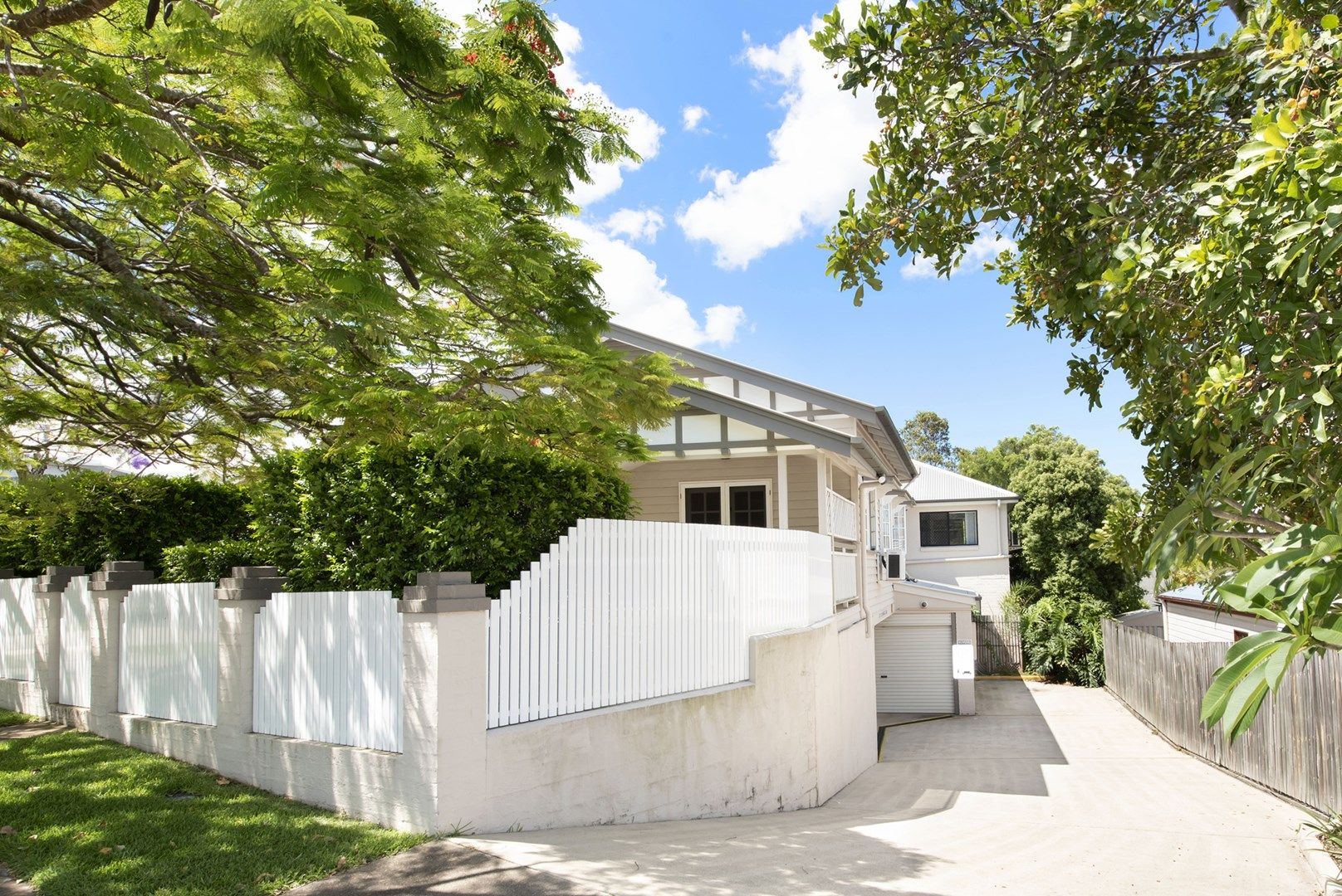 2 bedrooms Apartment / Unit / Flat in 2/8 Palmer Street GREENSLOPES QLD, 4120