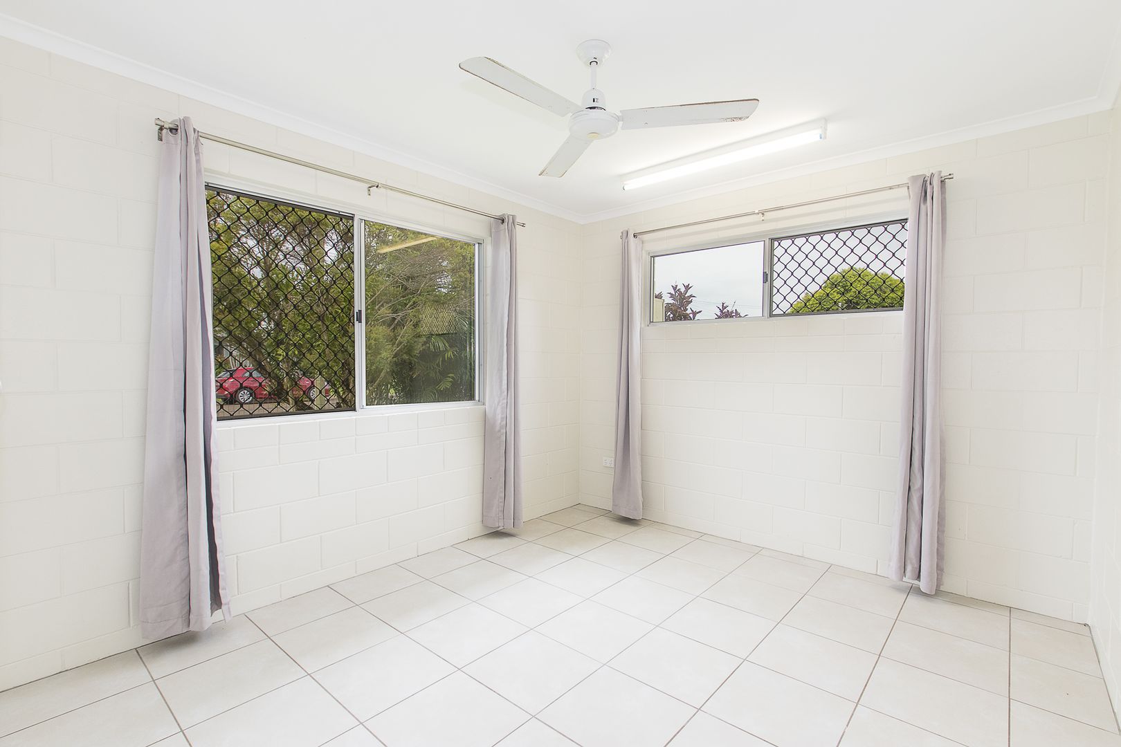 3B Violet Crescent, Rasmussen QLD 4815, Image 2