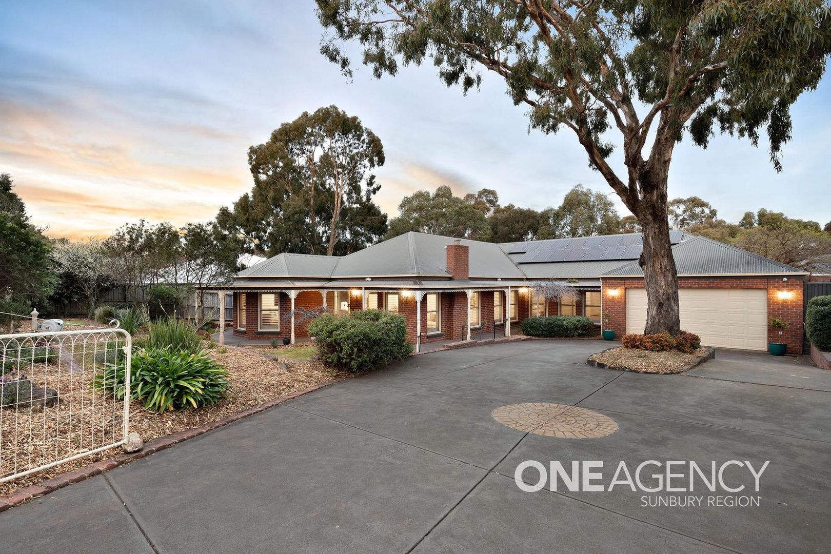 4 Twin Creek Court, Sunbury VIC 3429, Image 1