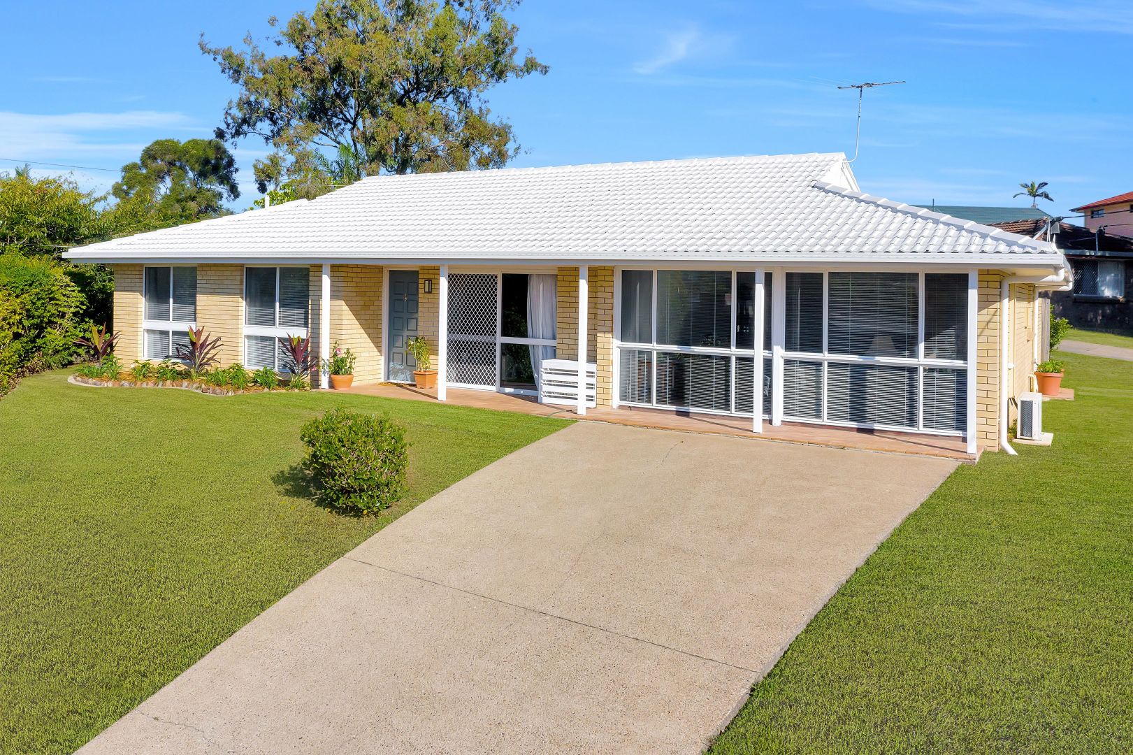 14 Willoughby Crescent, Springwood QLD 4127