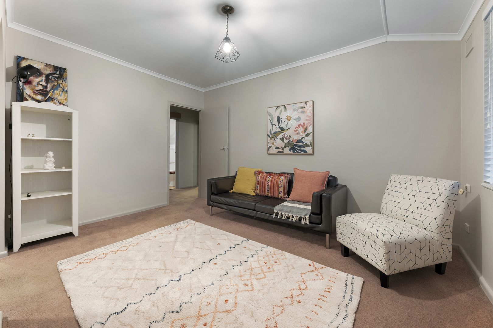 11/12 Jean Street, Pooraka SA 5095, Image 2