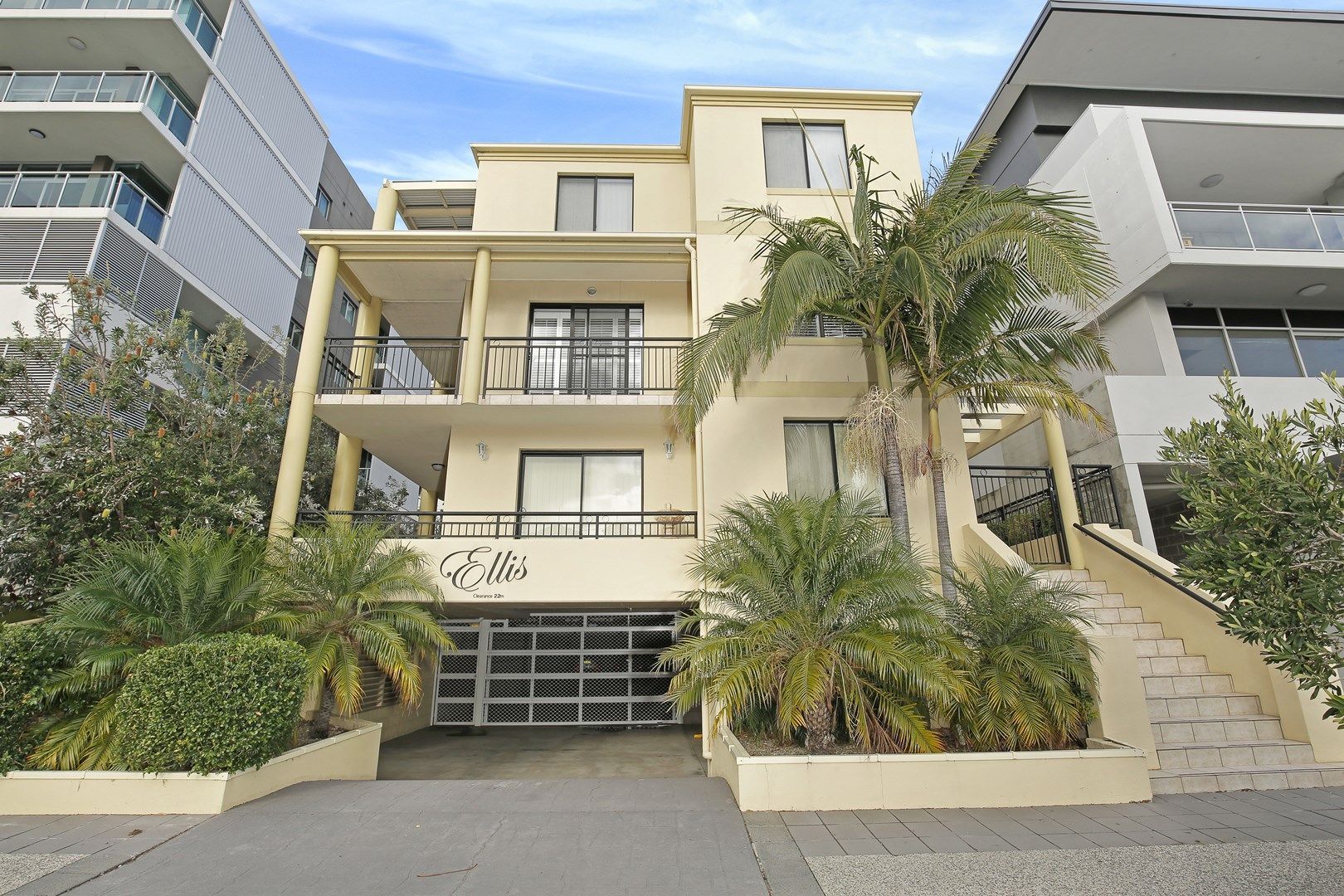 3 bedrooms Apartment / Unit / Flat in 4/9 Stewart Street WOLLONGONG NSW, 2500