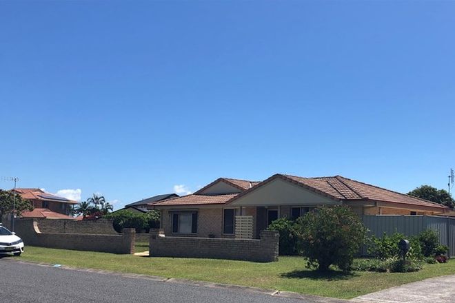 Picture of 1/70 Acacia Circuit, YAMBA NSW 2464