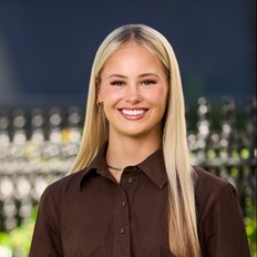Kirsten Shulver, Sales representative