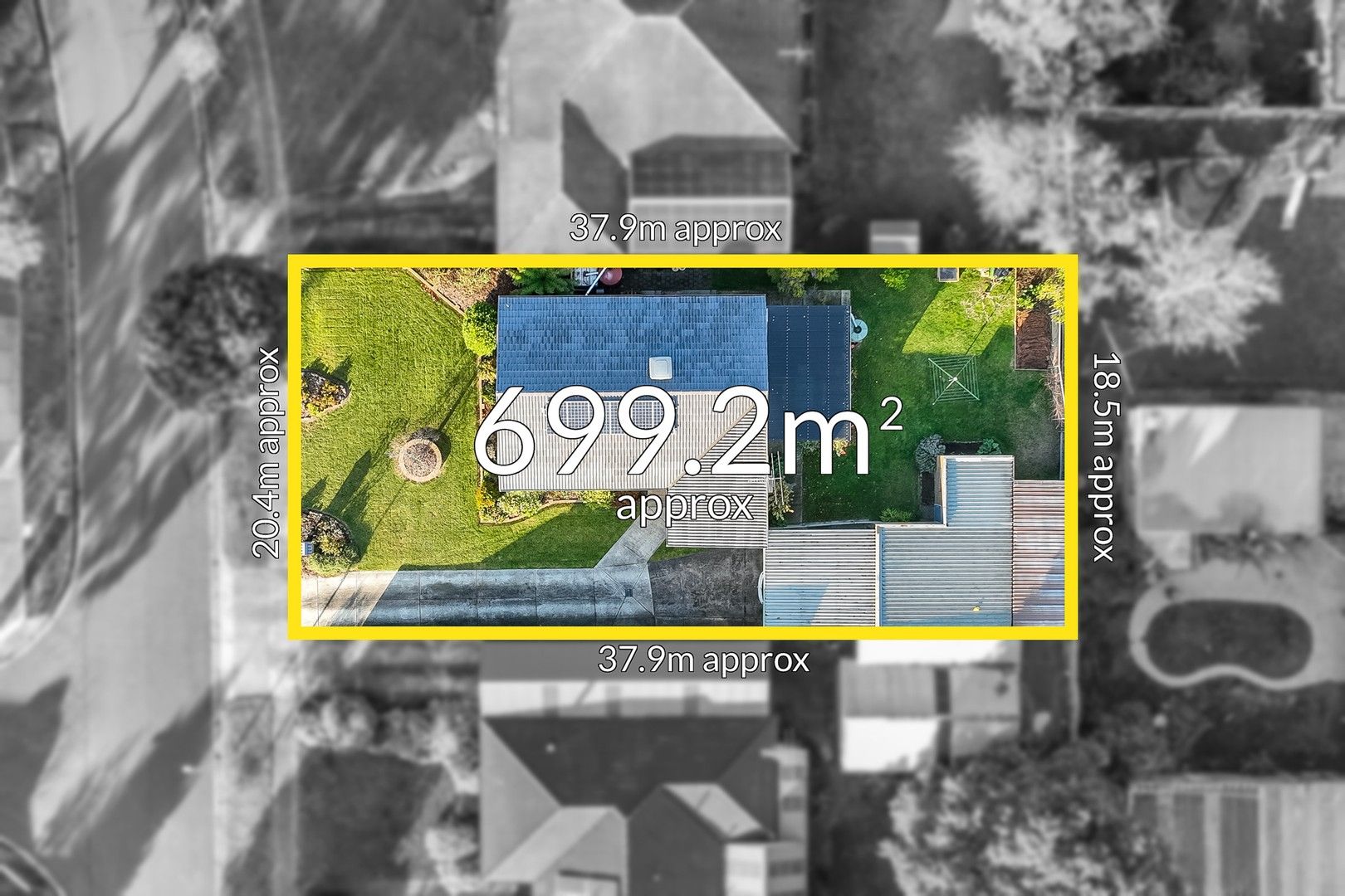 3 bedrooms House in 10 Greenlaw Crescent BERWICK VIC, 3806