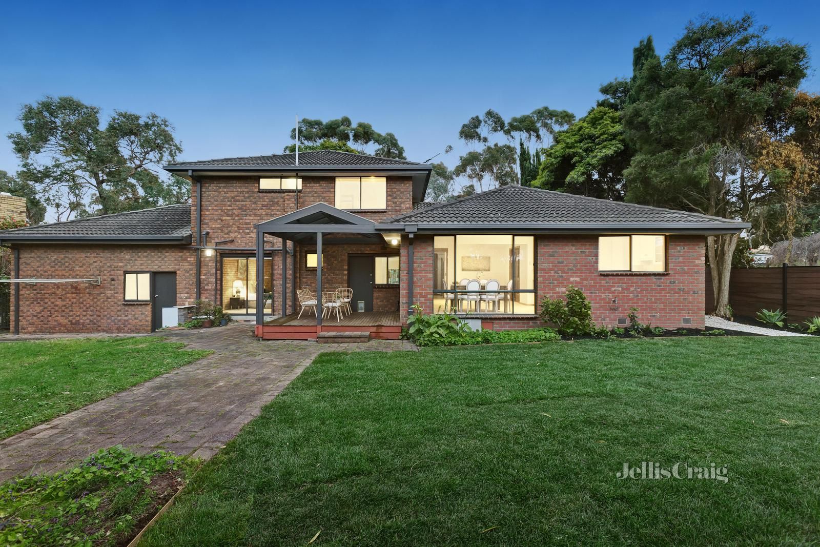 9 Eric Court, Wheelers Hill VIC 3150, Image 0