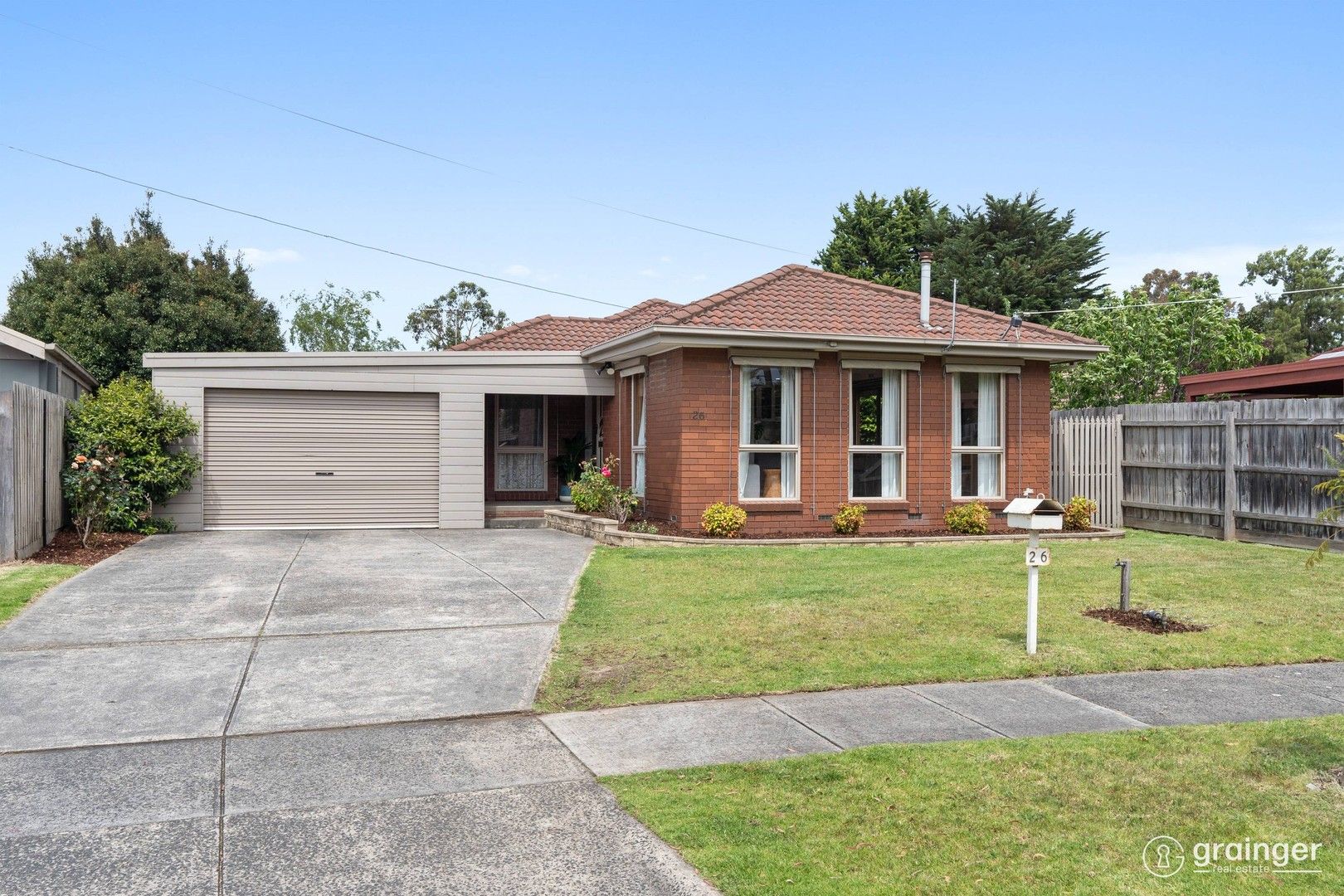 3 bedrooms House in 26 Thomas Crescent CRANBOURNE VIC, 3977