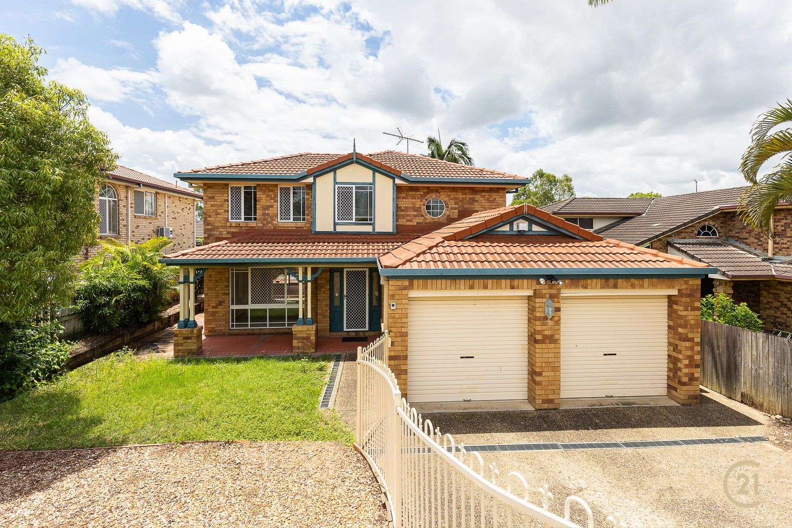 5 bedrooms House in 3A Pepperina Place DREWVALE QLD, 4116