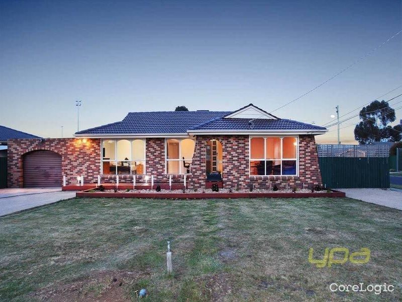 3 bedrooms House in 42 Tarella Drive KEILOR DOWNS VIC, 3038