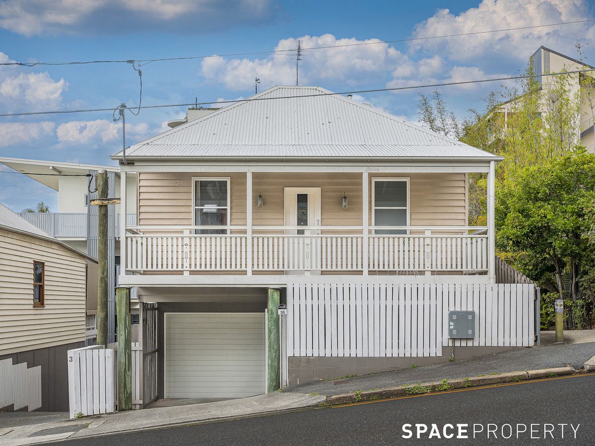 3 bedrooms House in 35 Allenby Street SPRING HILL QLD, 4000