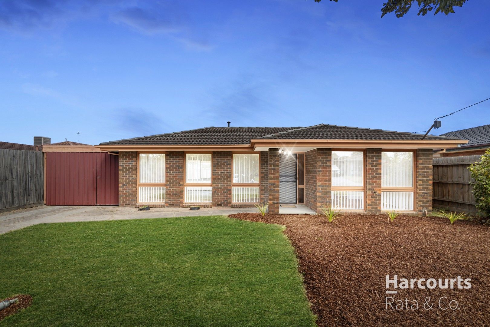 3 bedrooms House in 2 Paraweena Place EPPING VIC, 3076
