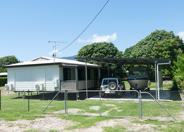 13 Leefe Street, Cardwell QLD 4849