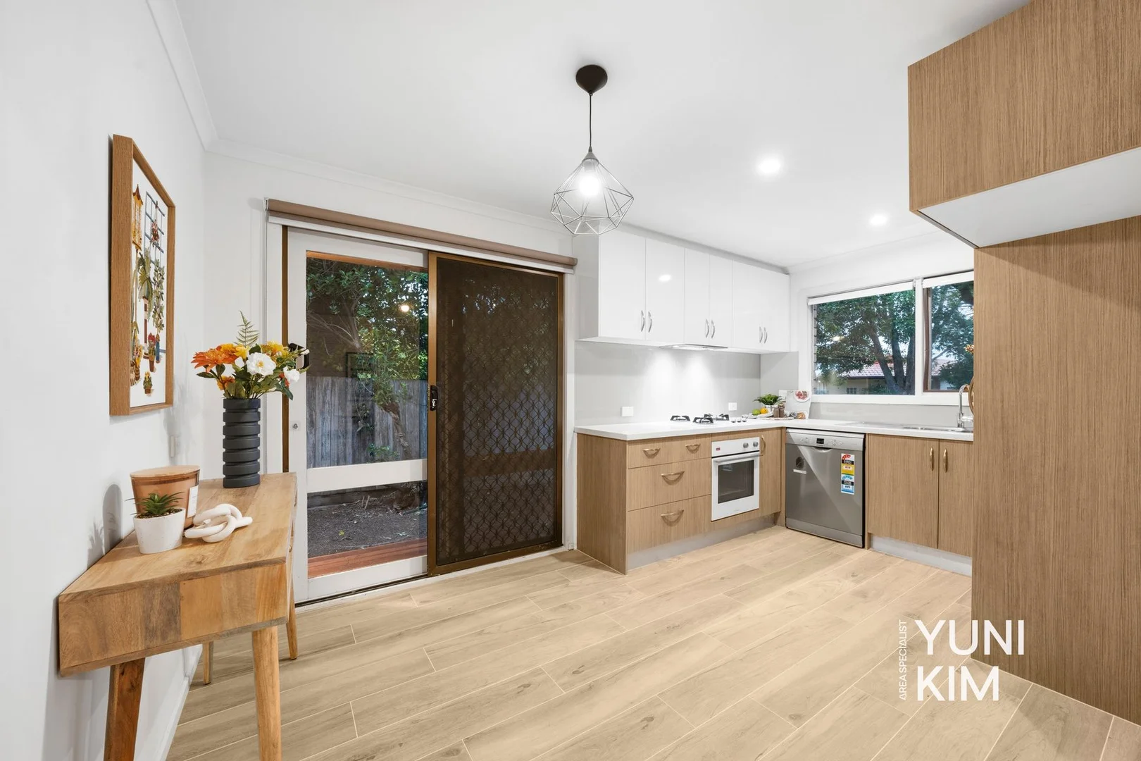 Additional image 11 of 3/21 Quaintance Street, Mount Waverley VIC 3149