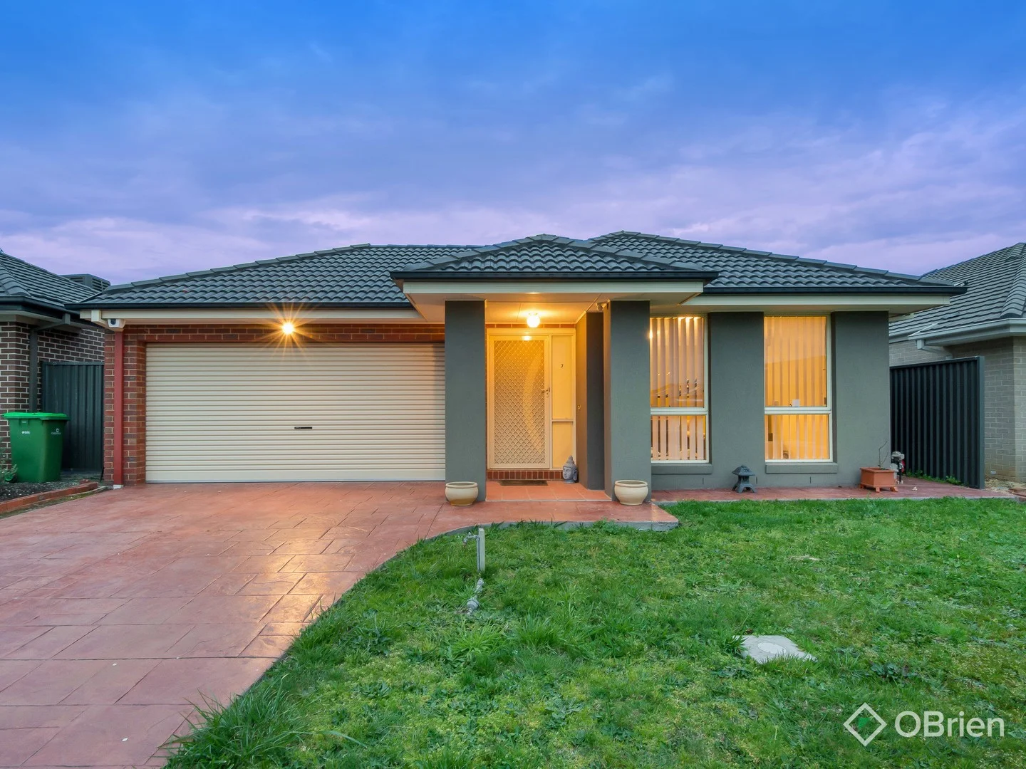 7 Griffith Mews, Pakenham VIC 3810