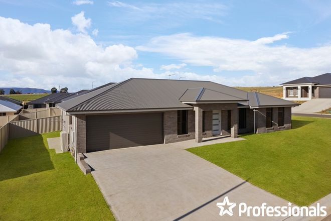 Picture of 28 Granite Rise, KELSO NSW 2795